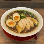 Menya Torihisa - 鶏だし醤油ラーメン(味玉)