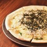 Shirasu and perilla pizza