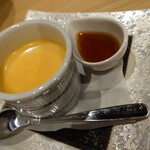 旬魚・鮨の店 あら浜 - デザート♪プリン(⁠ ⁠ꈍ⁠ᴗ⁠ꈍ⁠)みたらしソース。