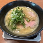 Rakushokushu Ishizue - 極み鶏醤油ラーメン大盛り　¥800＋100