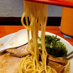 麺酒場まがり - 麺リフト　燕三条醤油