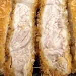 ロースカツ定食 修 - 愛媛産ロースカツのアップ！