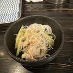 もつ鍋 鉄鍋餃子 鳥炭火焼き 九州酒場 丸九 - お通し