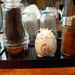 麺屋 悠 - 卓上調味料