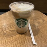 スターバックス・コーヒー - エスプレッソアフォガードフラペチーノのベンティサイズ720円