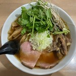 MONCHAN RAMEN SHUN - 料理写真:セリ中華そば 大盛