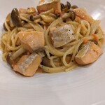 AZITO - 鮭がゴロゴロ！美味しい〜（≧∇≦）