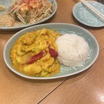 タイ料理研究所 - タレー・パッポン・カリー　具沢山海鮮のふわふわ卵とじカレー　1,400円