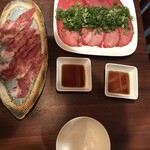 Koube Bifuyakiniku O Katora - 