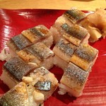 いしもん 本店 - 秋刀魚の炙り押し寿司