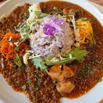 カフェアンドキッチン ふわりずむ - 3種のアチャールと2種のカレー。美味しい。