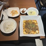 同源楼 - 麻婆豆腐ランチ