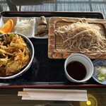 そば処 不識庵 - イカ、海老の入ったかき揚げ丼セット 1,100円(税込)