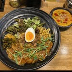 SPICY CURRY 魯珈 - ダブル限定の魯珈プレートとプチカレー