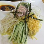 チャイナダイニング 龍 - 麺量タップリ