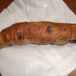 パンドール - ブルーベリーのパンにクリームチーズをサンド