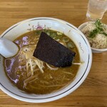 ハルピンラーメン - ハルピンラーメン 790円