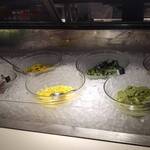 ビタースイーツ・ビュッフェ ルミネエスト新宿店 - サラダコーナー