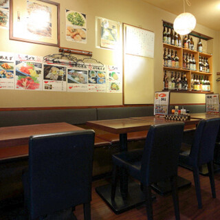 昼飲み歓迎！肩肘張らずに過ごせるアットホームな店内