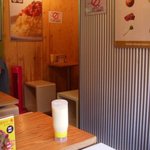 ハモニカ・クイナ - １階