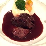 ル・メッサージュ - 牛ホホ肉の赤ワイン煮