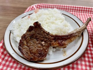 Ajanta Indo Kariten - 生ラム香草焼き はライスに乗っかって