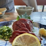 新宿嵯峨野 - 馬刺し★霜降りは無いの？と聞いたら神対応！！