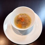 イン・ヴィーノ・ヴェリタス・サングリア - ◯三種の豆のスープ
