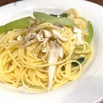 Vineria Cassini - 【本日のランチメニューB】白身魚と小松菜のオイルベーススパゲッティ