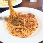 ヴィネリア カッシーニ - 【本日のランチメニューA】ゴロゴロお肉のラグーソーススパゲッティ