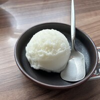 焼肉うしごろ 新宿三丁目店 - 梨のシャーベット