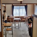 オトギノカミマチ サンドリヨン - 内観/テーブル席