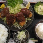 すえひろ - 料理写真:みそだれヒレかつ定食