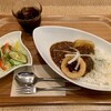 和風茶屋 DEJAVU - 焼き肉屋さんのカレー（サラダ付き）
