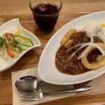 和風茶屋 DEJAVU - 焼き肉屋さんのカレー　900円