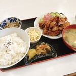 風穴ドライブイン - 鶏唐揚げ定食