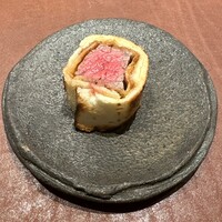 IAKU  - 鹿児島和牛フィレカツロール