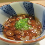 Hiro saku - イクラとなめこと蕎麦の実のお浸し