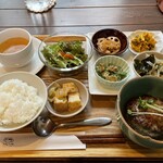 カフェ フルール - 料理写真:ランチ (ドリンク付)
