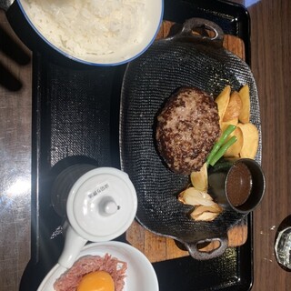 ハンバーグ&ステーキ 黒毛和牛 腰塚_0