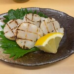寿司一心 - 帆立の貝柱塩焼き