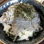 鎌倉海鮮や - 生しらす