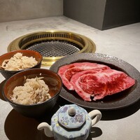 肉屋甲 - 