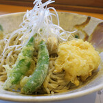 小来川 山帰来 - 盛付けも美しい。