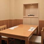 なかや寿司 - テーブル1階個室