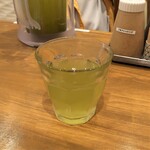 Karaage Senmon Kimisei - 冷たいお茶