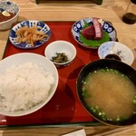 Sakanamachi Saji - 御膳のセット（ごはん、味噌汁、刺身、小鉢、お新香）