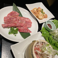 老舗精肉店直送 千種焼肉 飛騨牛の奴隷 千種店 - 