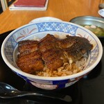 極上素材四季の味 水徳 - うなぎ丼(並)