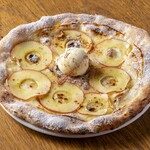 <PIZZA>リンゴとマスカルポーネのハニーピッツァ
